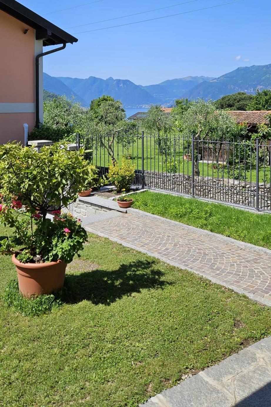Apartment With Garden And Parking Bellagio Extérieur photo